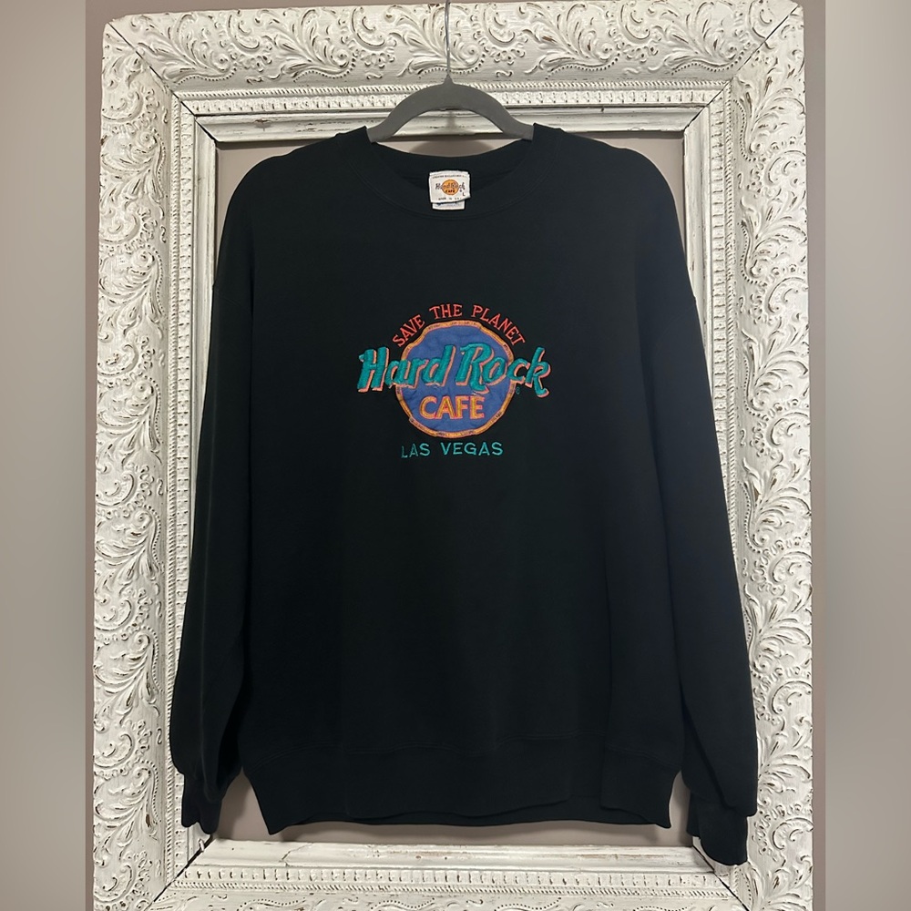 Vintage Hard Rock Cafe Black crewneck sweater. Size L. ❣️